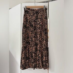 Wilfred Size 2 Leopard Print Midi Skirt
